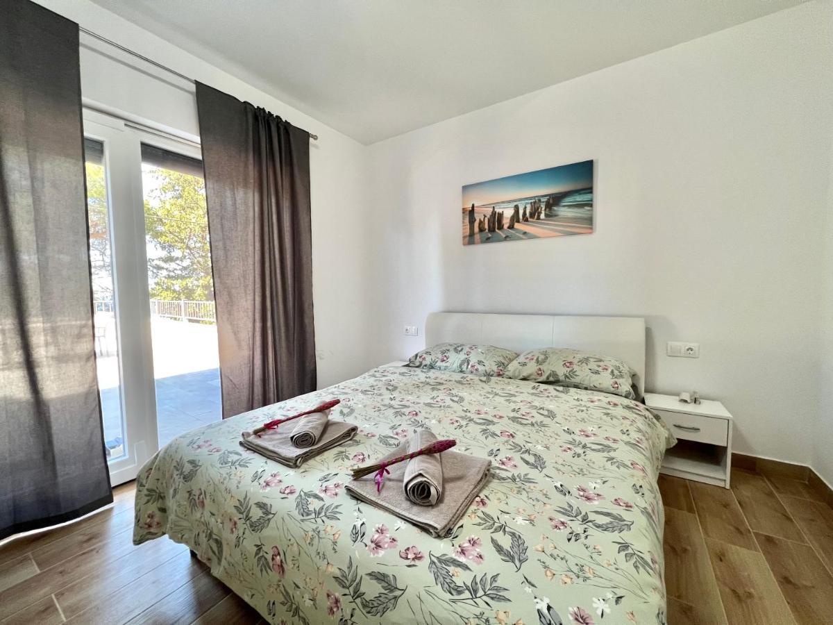 Fantasia Del Mare Apartment And Rooms Dramalj Eksteriør bilde