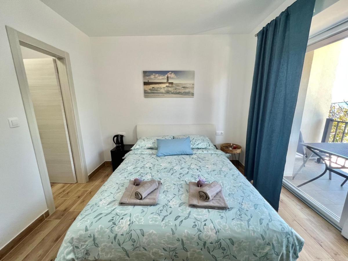 Fantasia Del Mare Apartment And Rooms Dramalj Eksteriør bilde